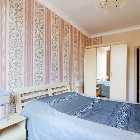 Apartment 10 On Ploshad Pobedi Minsk