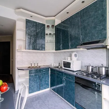 10 On Ploshad Pobedi Minsk