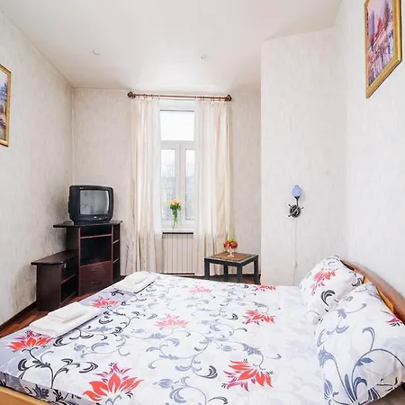 Apartment 10 On Ploshad Pobedi Minsk