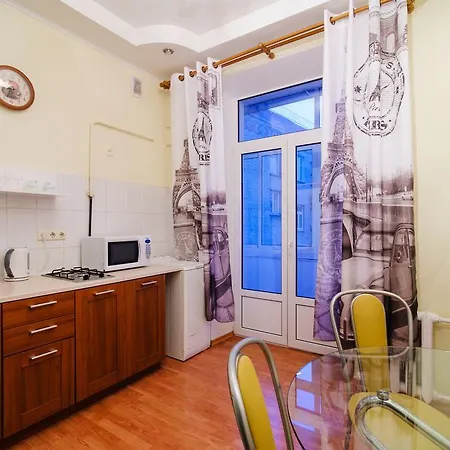 Apartment 10 On Ploshad Pobedi