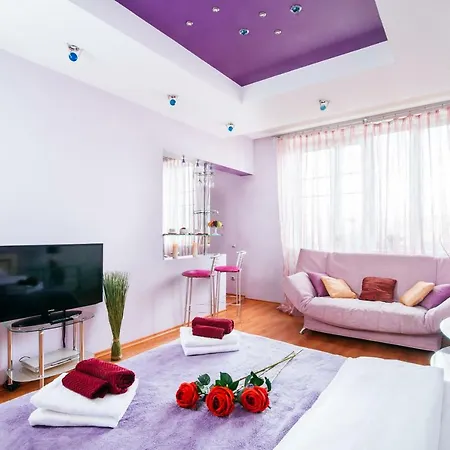 10 On Ploshad Pobedi * Minsk