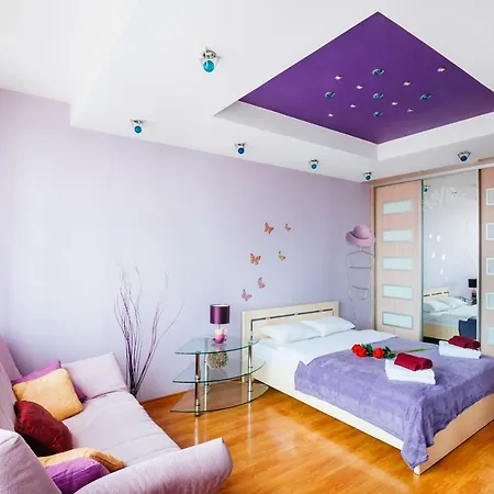 Apartment 10 On Ploshad Pobedi *