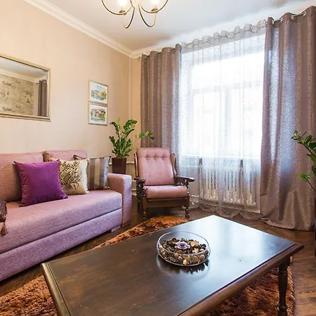 Apartment 10 On Ploshad Pobedi