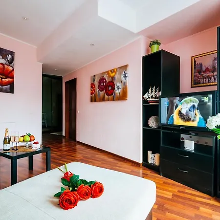 Apartment 10 On Ploshad Pobedi Minsk