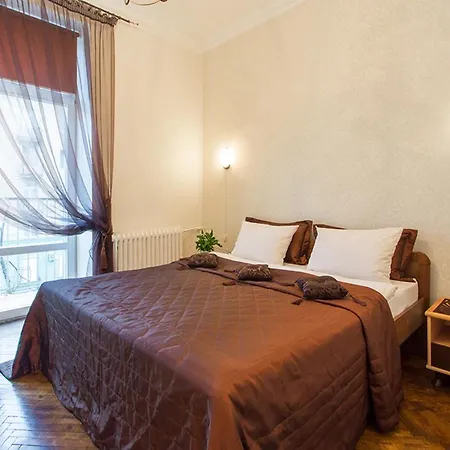 10 On Ploshad Pobedi * Minsk