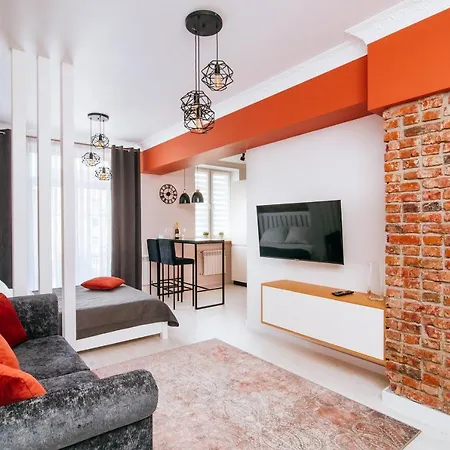 Apartment 10 On Ploshad Pobedi *